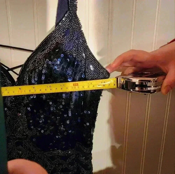 GORGEOUS BEADED SEQUIN DRESS Small 14 Great for HOCO or Special Occasion - Picture 7 of 10